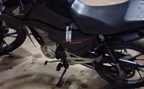 motocicleta-e-abandonada-apos-fuga-de-suspeito-em-valeria