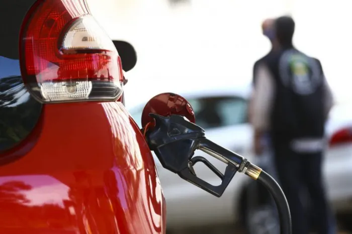 comissao-de-financas-debate-oscilacoes-nos-precos-da-gasolina-e-do-diesel