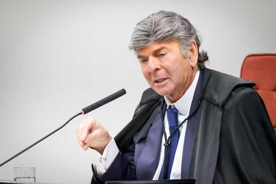 fux-admite-erro-e-expoe-“injustica”-em-condenacoes-do-8-de-janeiro