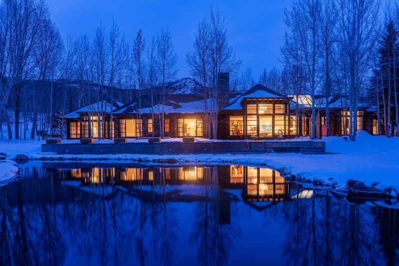 mansao-de-r$-385-milhoes-em-aspen-e-quatro-avioes:-justica-amplia-cacada-a-bens-de-vorcaro