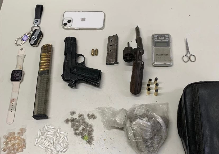 pau-quebrou-em-piraja:-policial-ferido-e-dois-mortos