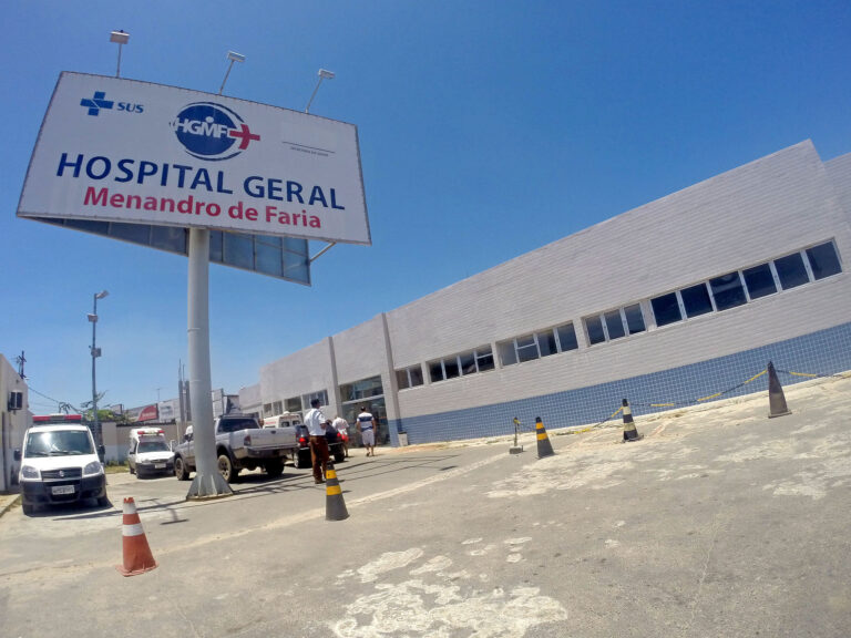 ataque-dentro-de-casa:-filha-esfaqueia-o-proprio-pai-em-lauro-de-freitas