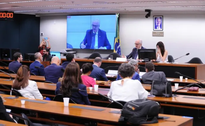 aumento-de-imposto-sobre-produtos-medicos-prejudica-hospitais-e-pacientes,-dizem-especialistas