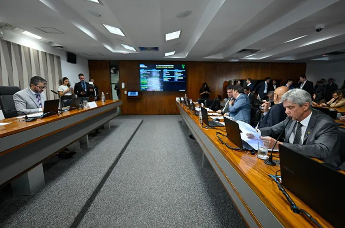 ci-aprova-debates-e-pedidos-sobre-energia,-combustiveis-e-transporte