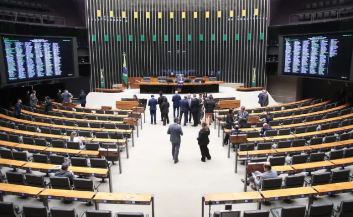 camara-realiza-sessao-para-eleger-deputado-que-sera-indicado-ao-tcu;-acompanhe