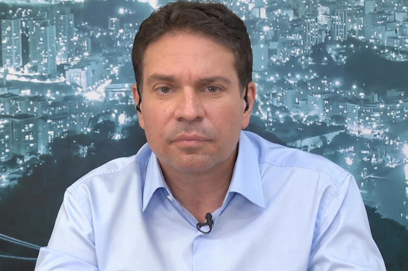 alexandre-ramagem-deixa-centro-do-ice-e-aguarda-asilo-em-liberdade