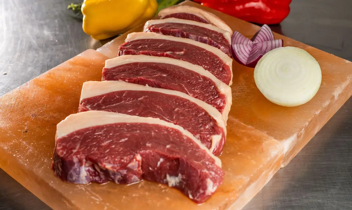 carne-bovina-dispara-e-atinge-maior-valor-em-29-anos