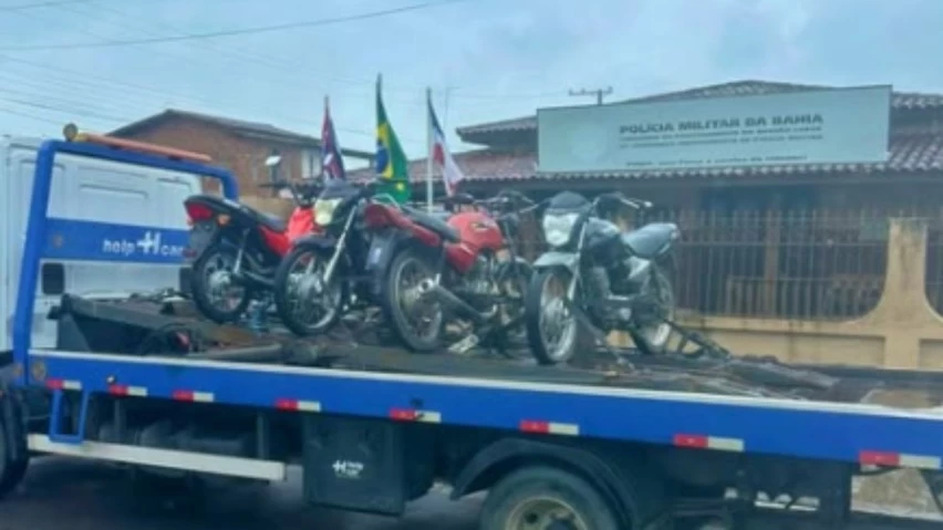 operacao-na-rua:-pm-retira-motos-irregulares-de-circulacao-em-conceicao-da-feira