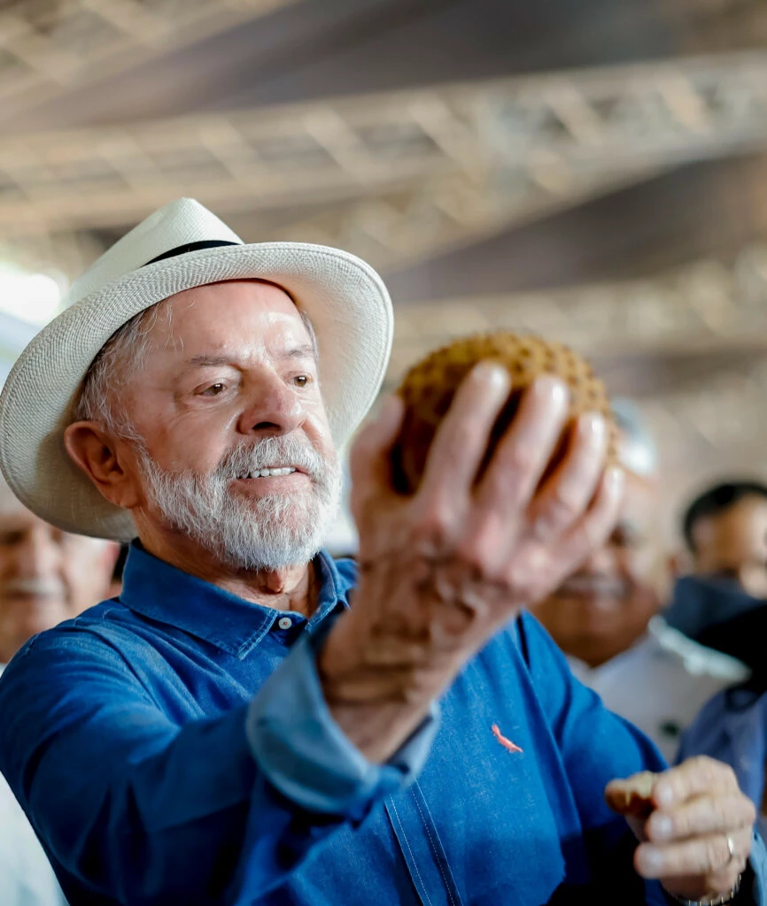 lula-diz-que-vai-levar-frutas-brasileiras-para-acalmar-trump