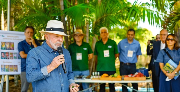 lula-diz-que-vai-levar-jabuticaba-a-trump-“para-acalmar”-e-fala-viraliza